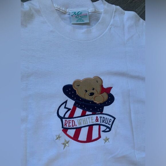 VTG Red White And Blue Patriotic USA Bear Embroidered White T-shirt Size L - Picture 2 of 7